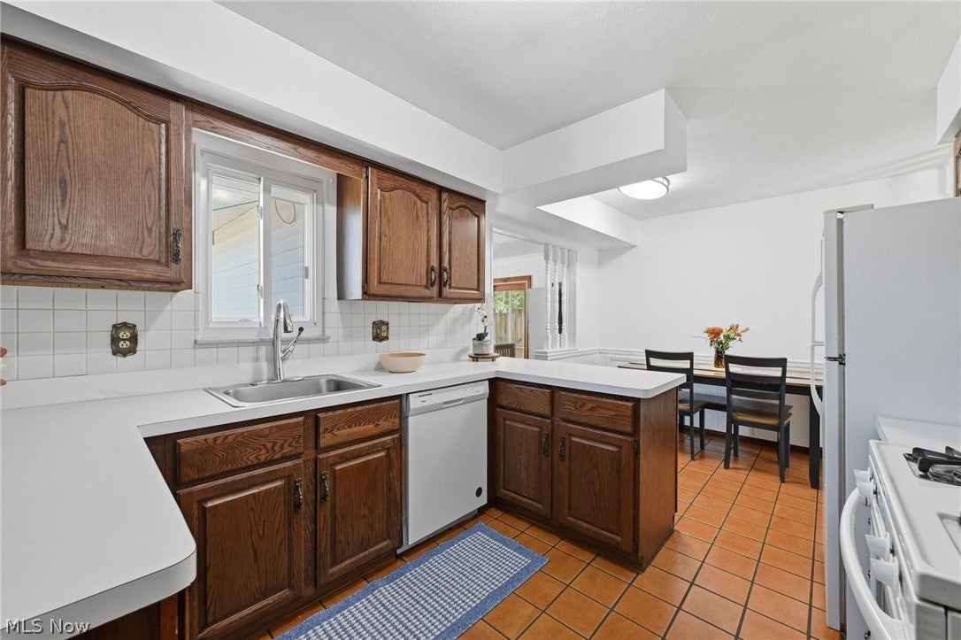 21810 Forestview Circle