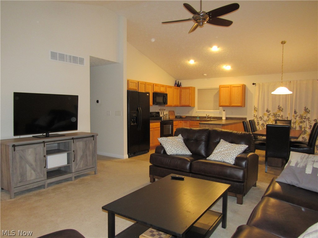 Meadow Lakes - Residential