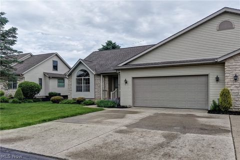 Condo For Sale - 611 Pond View Circle<br/> Strasburg, OH 44680