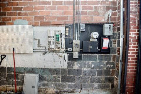 Tiny photo for 916 Broadway, Lorain, OH 44052 (MLS # 5217989)
