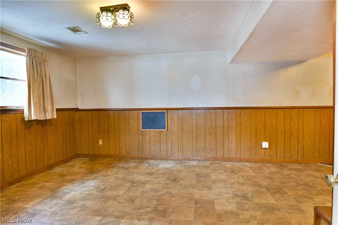 Kirtland Tr - Residential