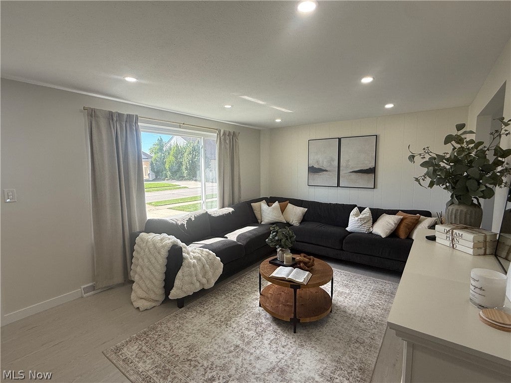 3326 Marioncliff Drive