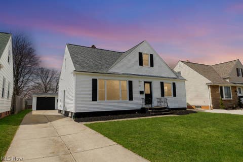 Photo for 1722 Hawthorne Drive