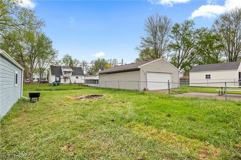 Tiny photo for 624 Eastern Heights Boulevard, Elyria, OH 44035 (MLS # 5202618)