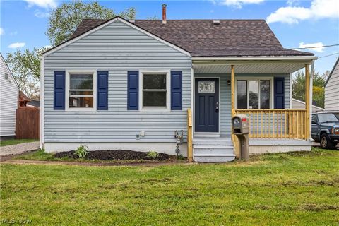 Photo of 624 Eastern Heights Boulevard, Elyria, OH 44035 (MLS # 5202618)