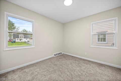 Tiny photo for 624 Eastern Heights Boulevard, Elyria, OH 44035 (MLS # 5202618)