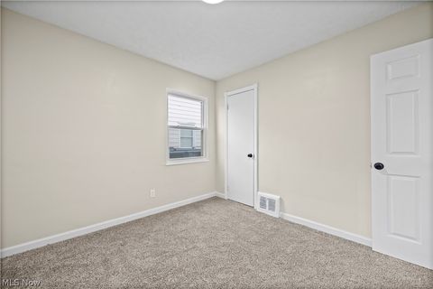 Tiny photo for 624 Eastern Heights Boulevard, Elyria, OH 44035 (MLS # 5202618)