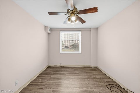 Tiny photo for 11850 Edgewater Drive #110, Lakewood, OH 44107 (MLS # 5221386)