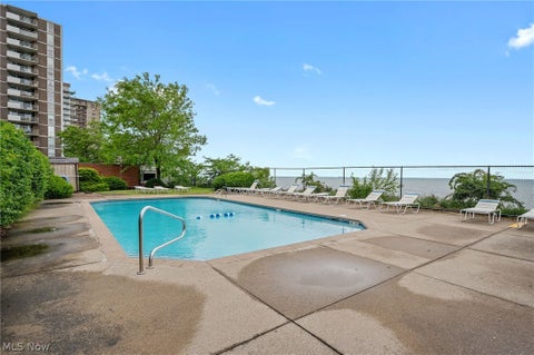 Tiny photo for 11850 Edgewater Drive #110, Lakewood, OH 44107 (MLS # 5221386)
