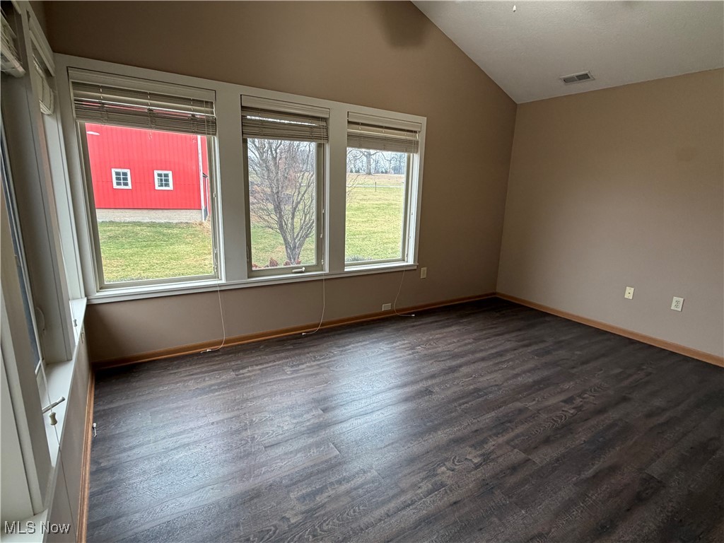 Scotsbury Green Condos - Residential