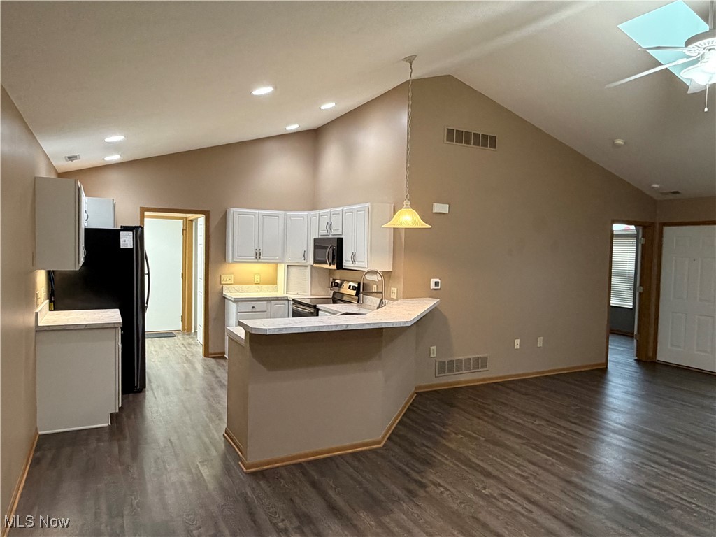 Scotsbury Green Condos - Residential