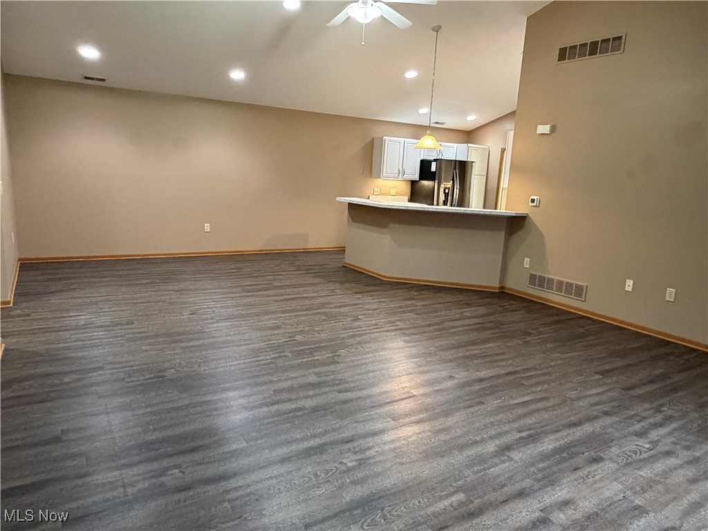 Scotsbury Green Condos - Residential