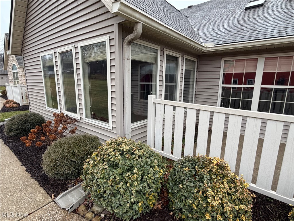 Scotsbury Green Condos - Residential