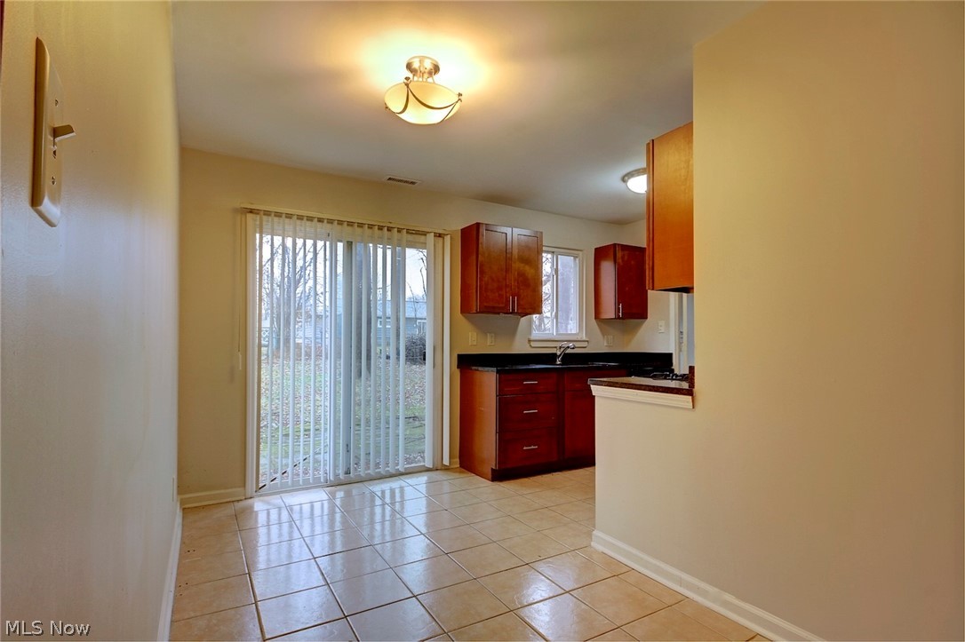 Ridgewood Park 05 - Residential