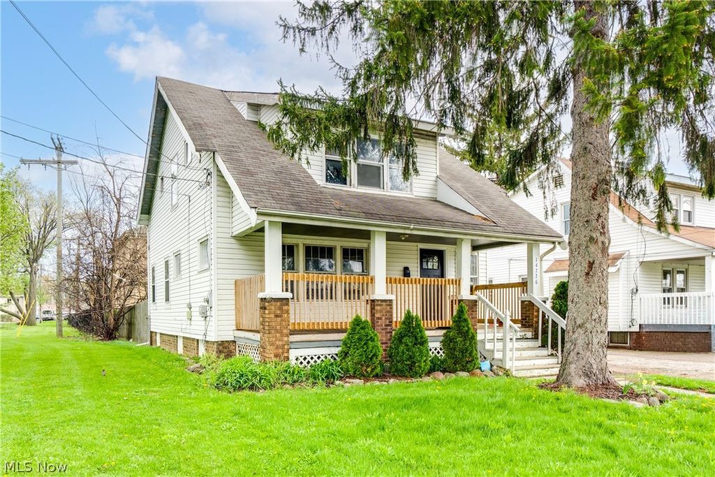 Photo of 14726 Puritas Avenue, Cleveland, OH 44135 (MLS # 5202404)