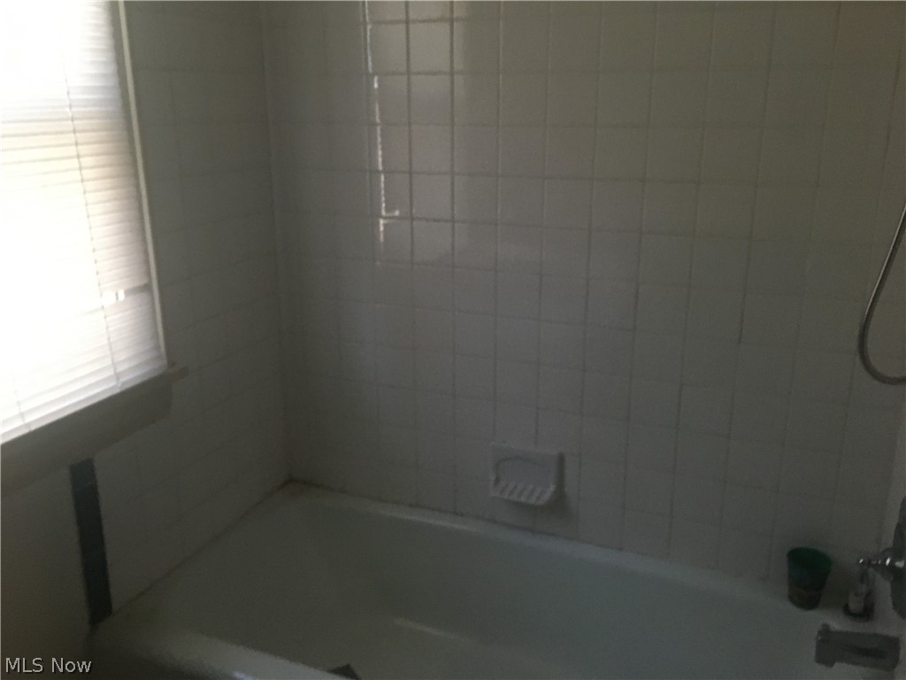 Sawyer & Haynes Collinwood All - Residential Lease