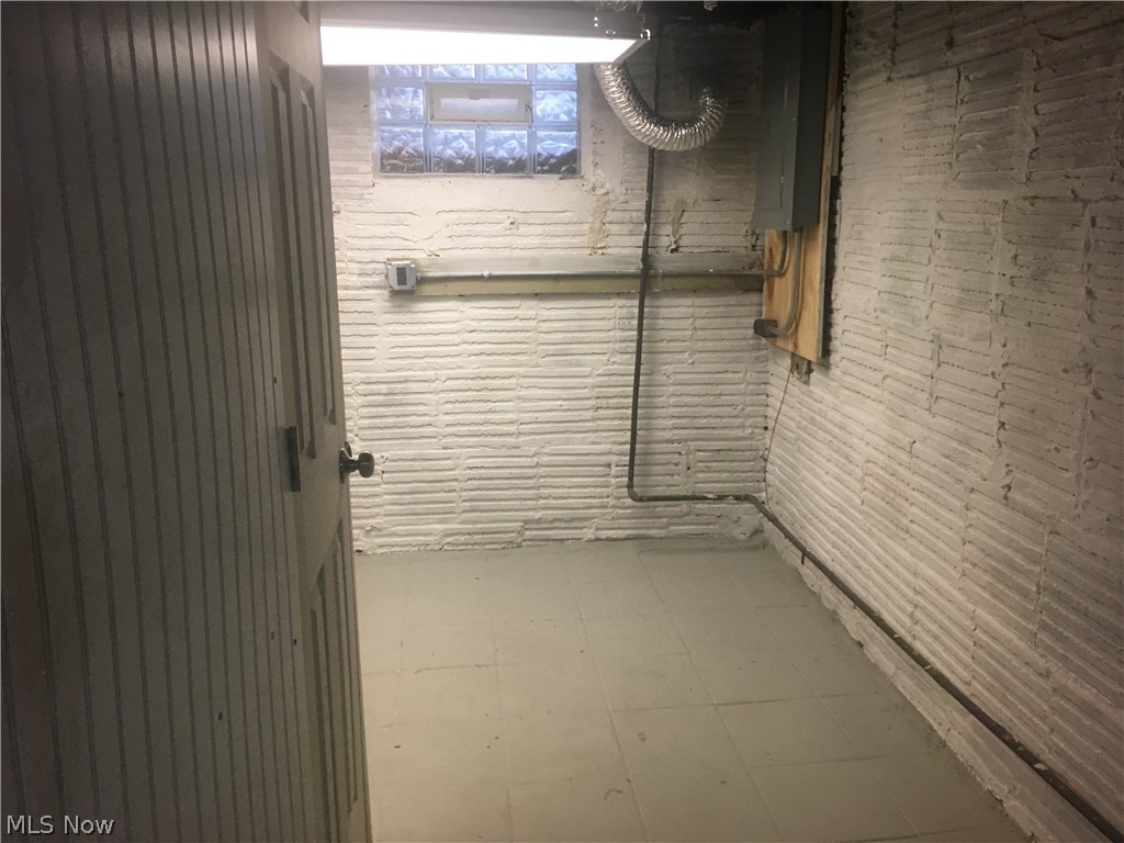 Sawyer & Haynes Collinwood All - Residential Lease