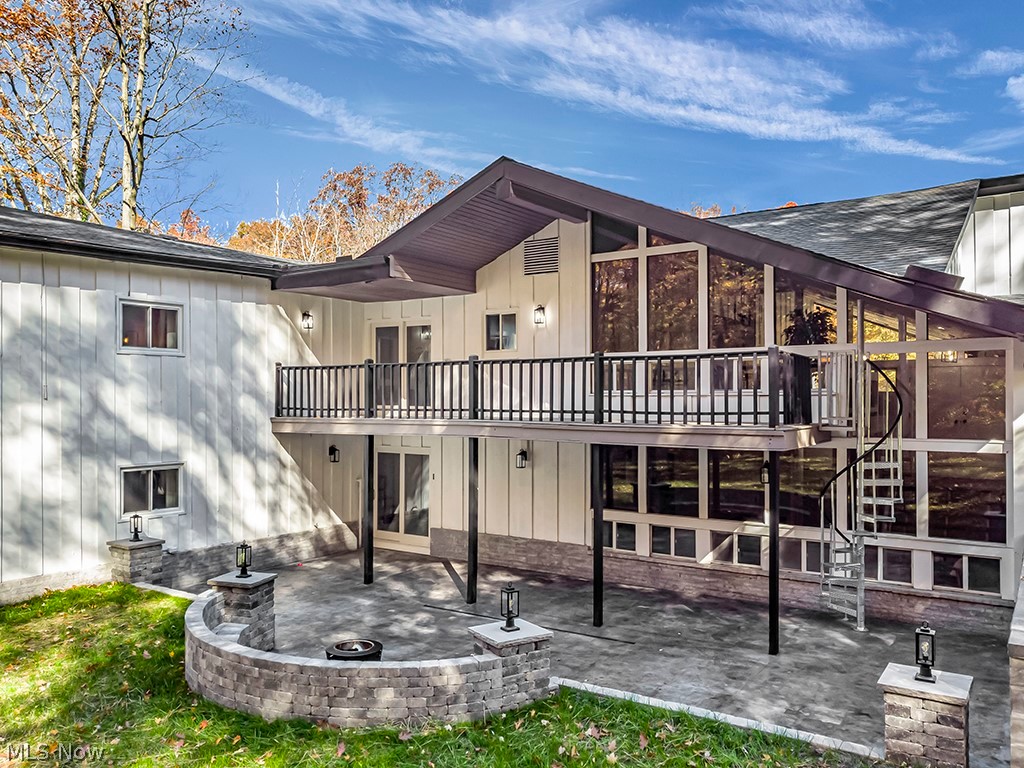 Camelot Court - Residential