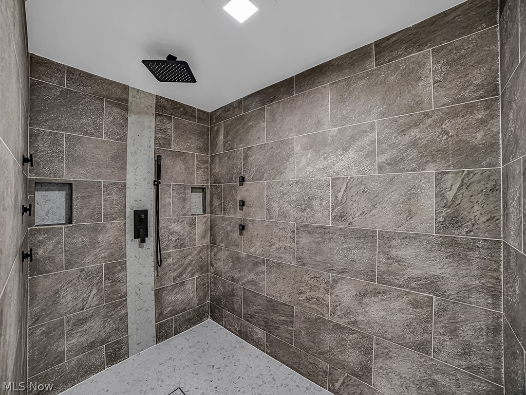 Camelot Court - Residential