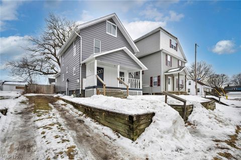 Tiny photo for 1084 Shannon Avenue, Barberton, OH 44203 (MLS # 5187473)