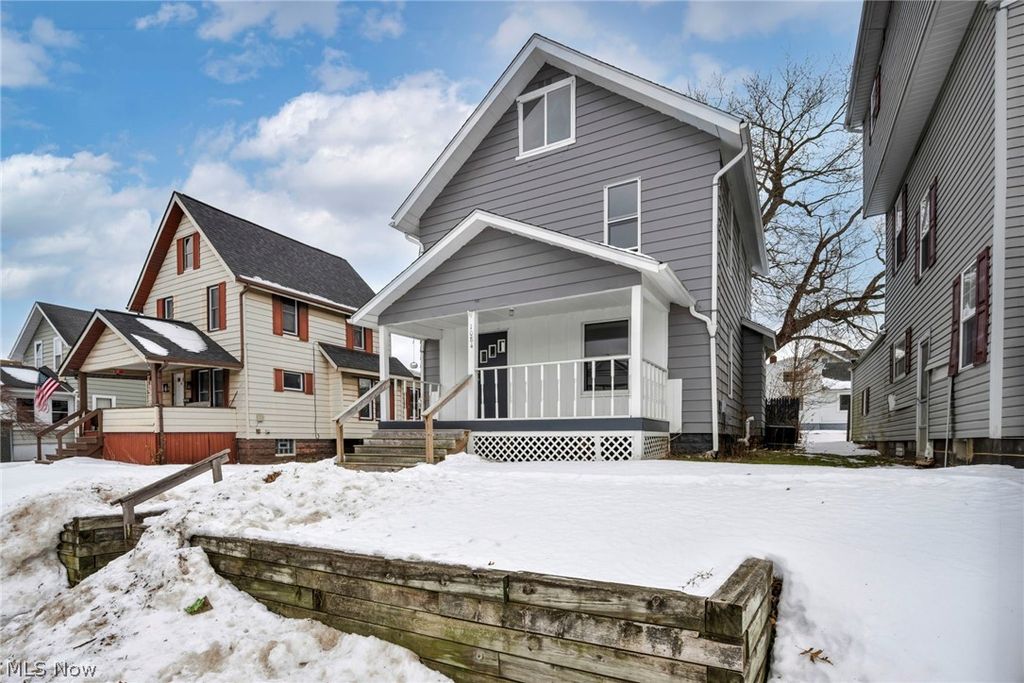 Photo of 1084 Shannon Avenue, Barberton, OH 44203 (MLS # 5187473)