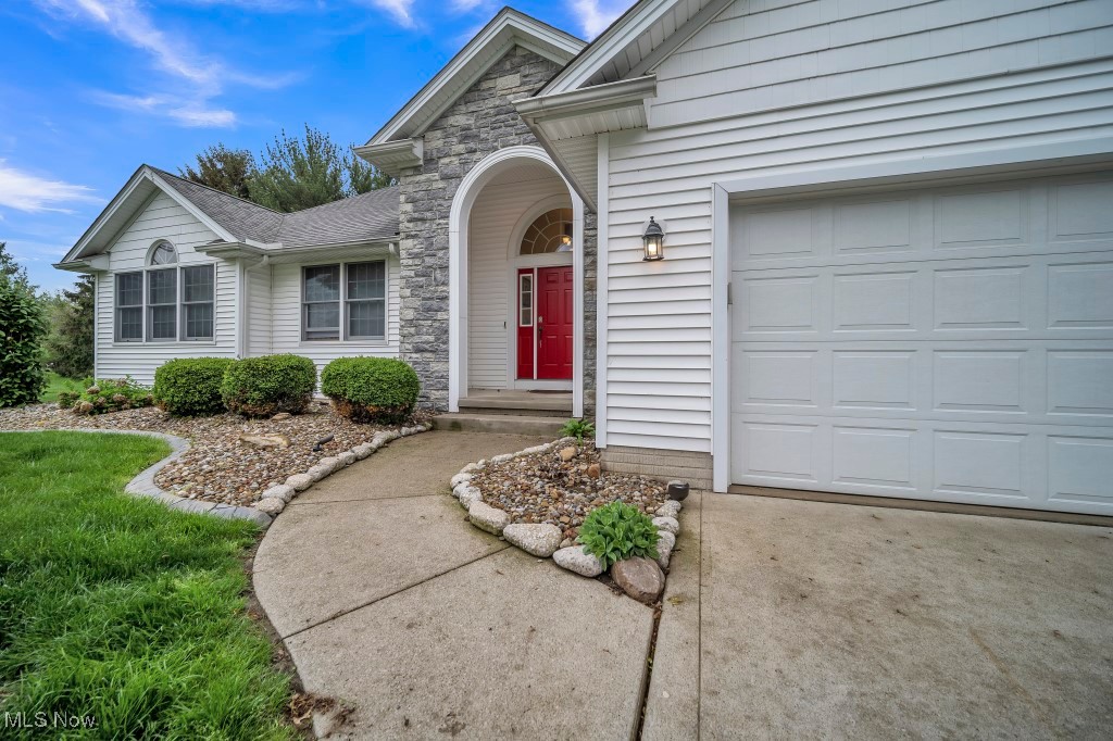 925 N Ridge Road, Lorain, Ohio image 3