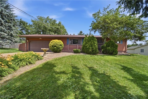 Homes For Sale - 5155 Oakvale Street<br/> Canton, OH 44706