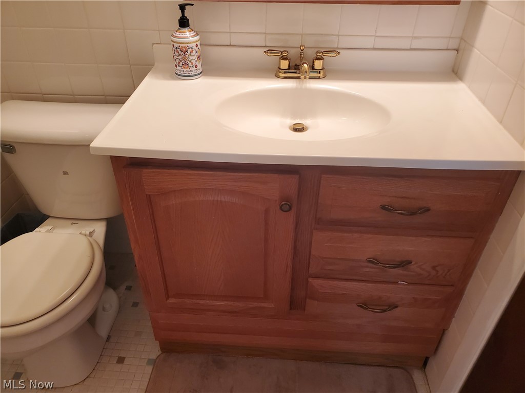 Silver Lake Towers Condo - Residential