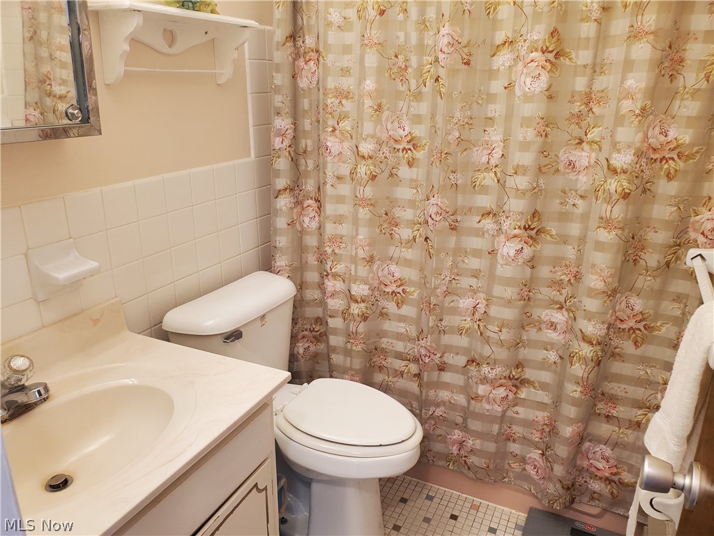 Silver Lake Towers Condo - Residential