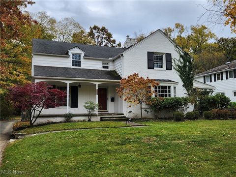 2673 Belvoir Boulevard Shaker Heights OH 44122