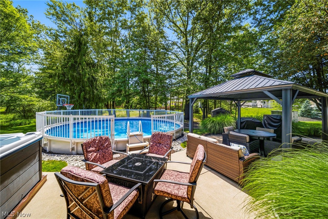 3173 Rosewood Oval