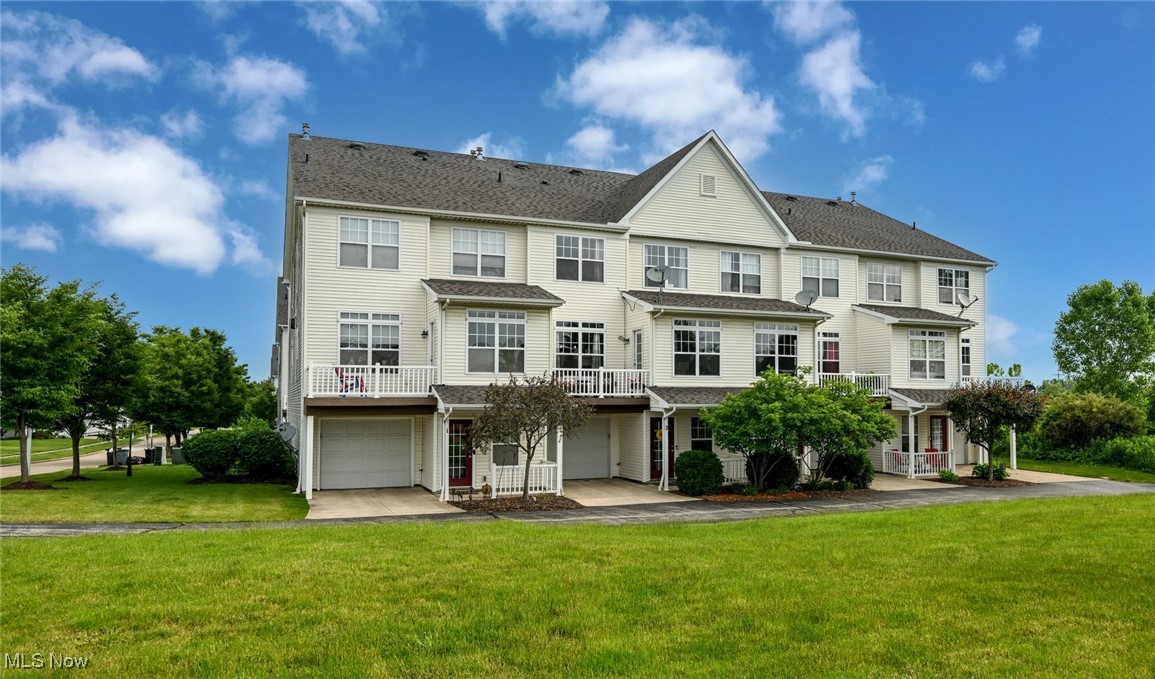 Chapman Grove Village Twnhms Sub Ph 2 - Residential