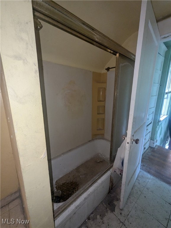 Northerly Side/Mercer St - Residential