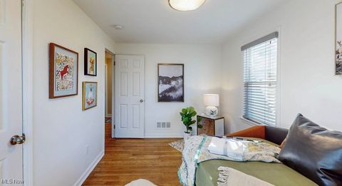 Tiny photo for 3558 Raymont Boulevard, University Heights, OH 44118 (MLS # 5179101)