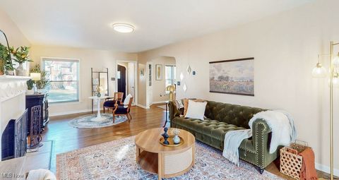 Tiny photo for 3558 Raymont Boulevard, University Heights, OH 44118 (MLS # 5179101)