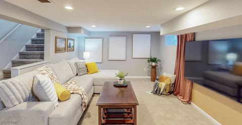 Tiny photo for 3558 Raymont Boulevard, University Heights, OH 44118 (MLS # 5179101)