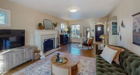 Tiny photo for 3558 Raymont Boulevard, University Heights, OH 44118 (MLS # 5179101)