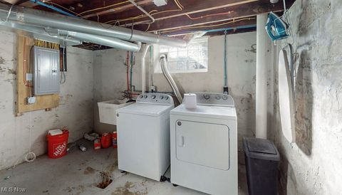 Tiny photo for 3558 Raymont Boulevard, University Heights, OH 44118 (MLS # 5179101)