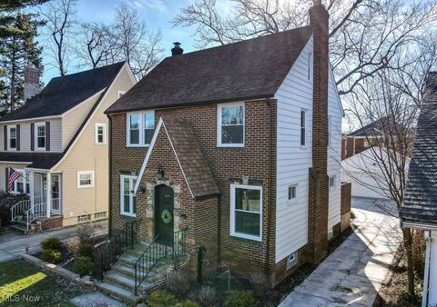 Tiny photo for 3558 Raymont Boulevard, University Heights, OH 44118 (MLS # 5179101)