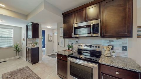 Tiny photo for 3558 Raymont Boulevard, University Heights, OH 44118 (MLS # 5179101)