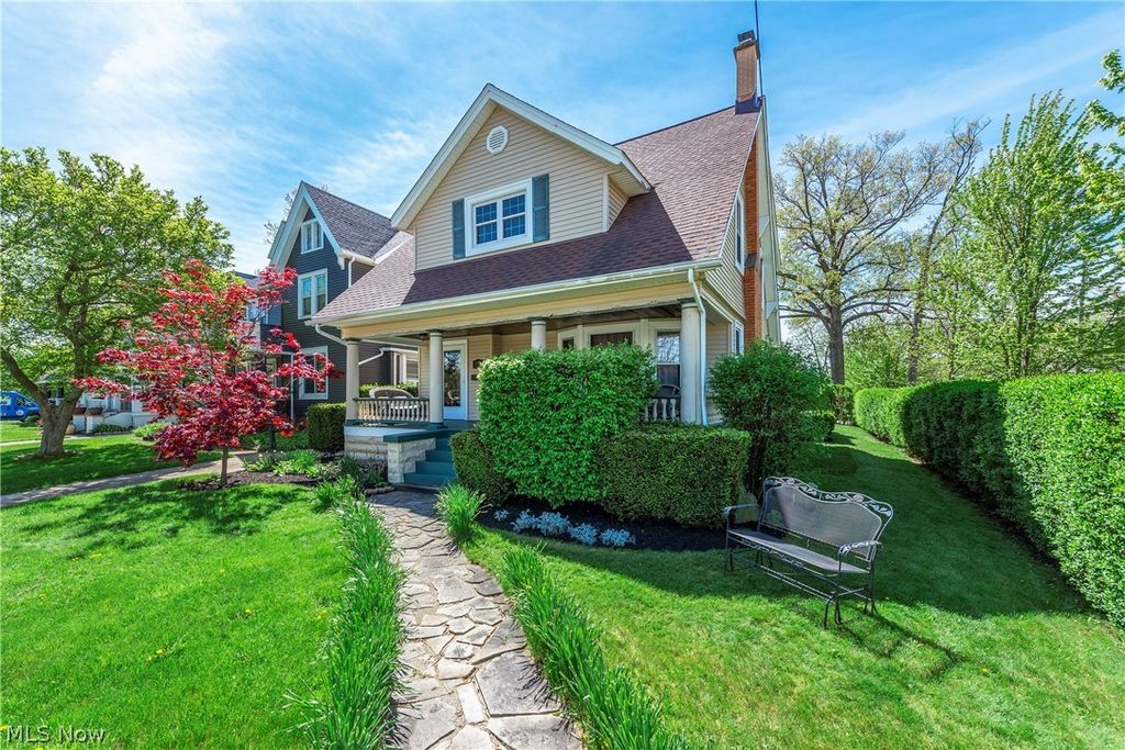 Photo of 14013 Clifton Boulevard, Lakewood, OH 44107 (MLS # 5204854)