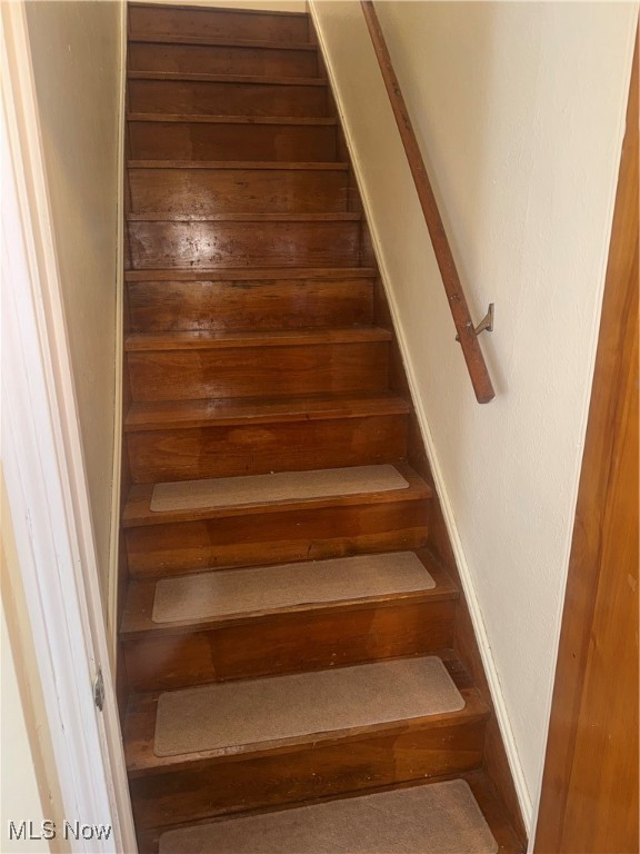 Ridge Lawn - Residential