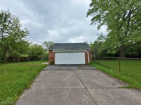 Tiny photo for 3915 E 189th Street, Cleveland, OH 44122 (MLS # 5210229)