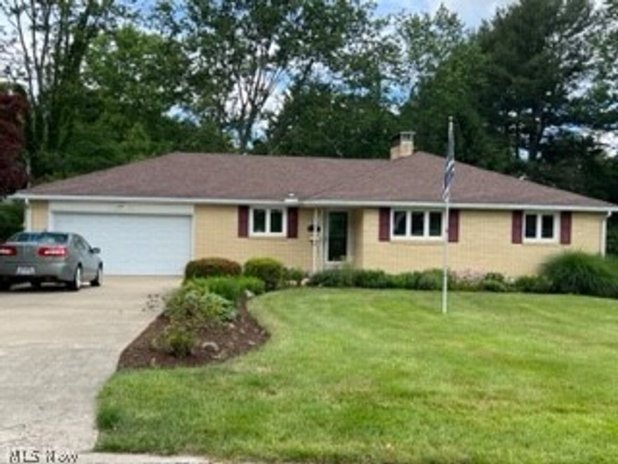 Features: Triple pane windows, Hardwood, Carpet & Ceramic flooring, Gutter guard spouting, Walk-out finished basement, 2 Fireplaces and Screened-In Porch