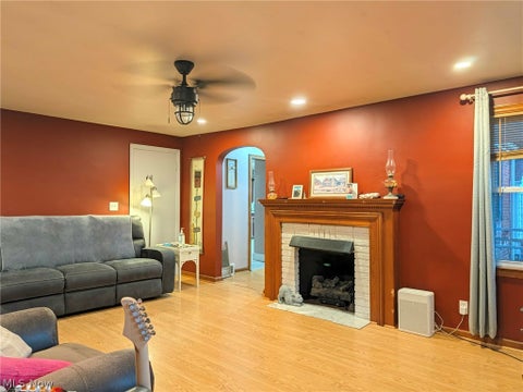 Tiny photo for 1049 S Thoman Street, Crestline, OH 44827 (MLS # 5257080)