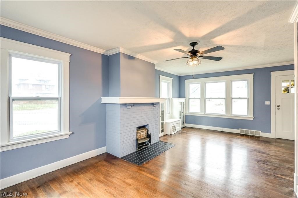 Mars E Wagar - Residential