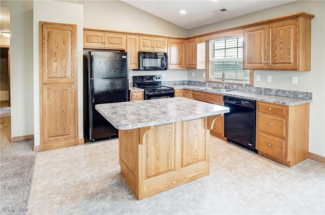 3025 Jacks Fairway, Nashport, Ohio image 19