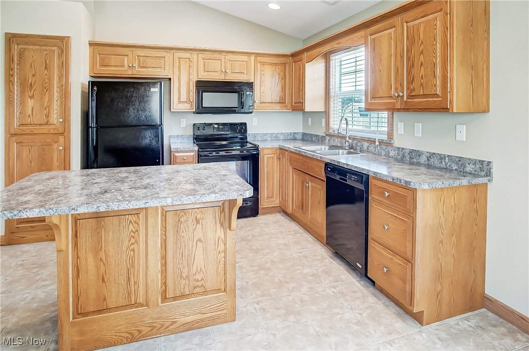 3025 Jacks Fairway, Nashport, Ohio image 21