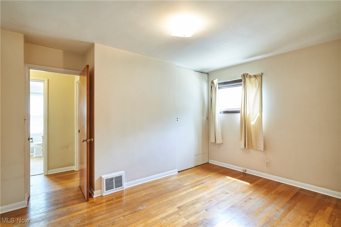 Cuyahoga Falls, Ohio 44221, United States, 4 Bedrooms Bedrooms, ,2 BathroomsBathrooms,Residential,Contingent,180377