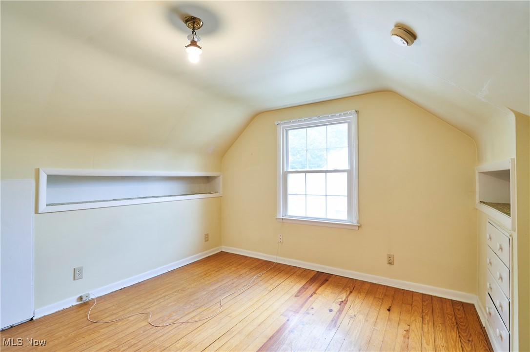 Cuyahoga Falls, Ohio 44221, United States, 4 Bedrooms Bedrooms, ,2 BathroomsBathrooms,Residential,Contingent,180377